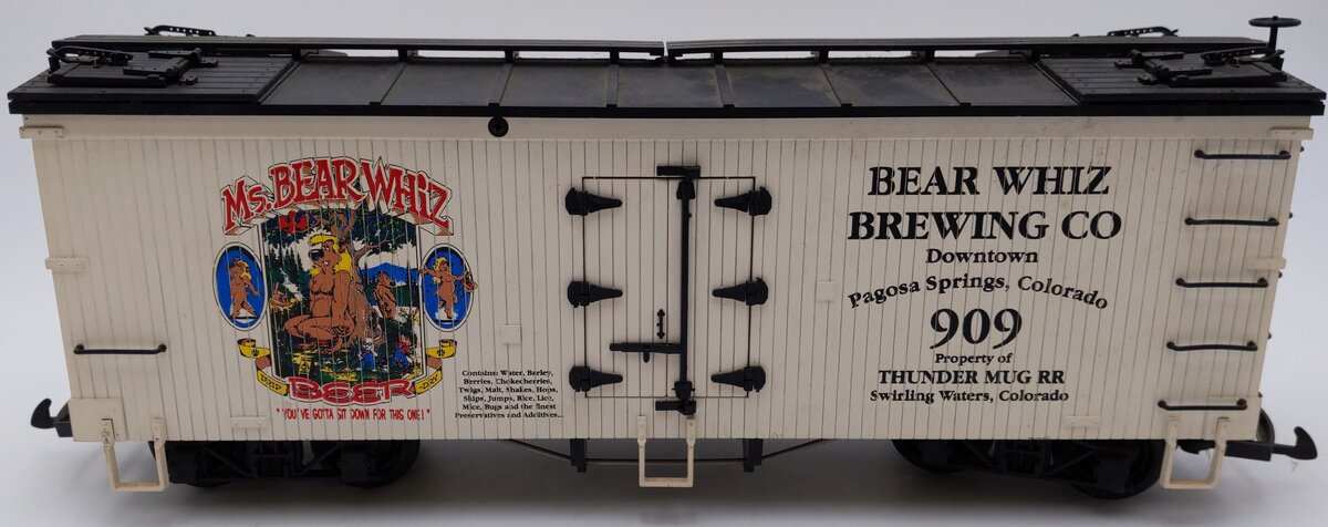 USA Trains 909 G Scale Bear Whiz Brewing Co. Ms. Bear Whiz Beer Reefer Car VG