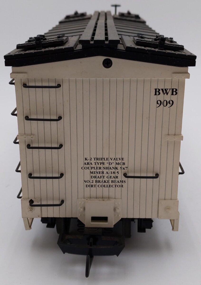 USA Trains 909 G Scale Bear Whiz Brewing Co. Ms. Bear Whiz Beer Reefer Car VG