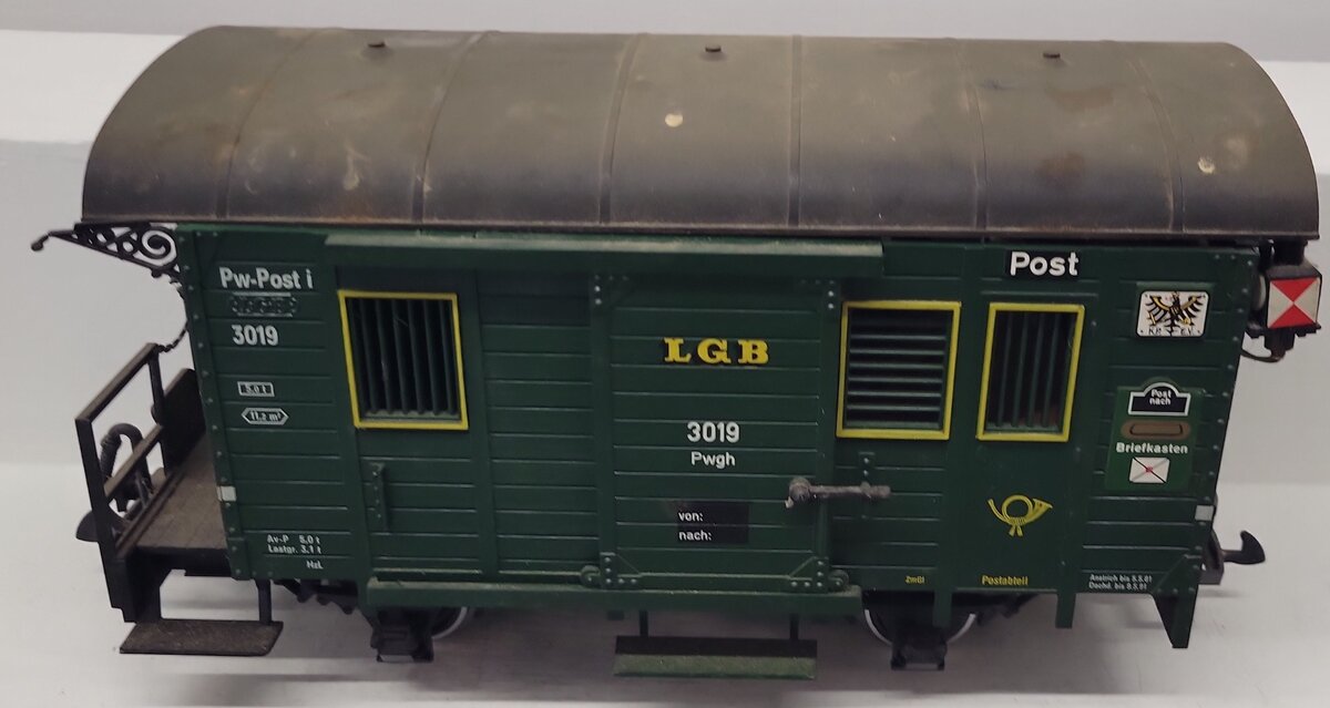 LGB 3019 G Scale Lighted Postal Car (Metal Wheels) VG