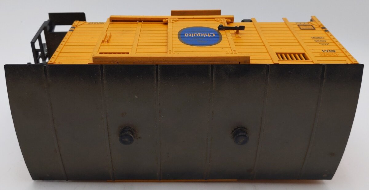 LGB 4033 G Scale Chiquita Boxcar #4033 VG