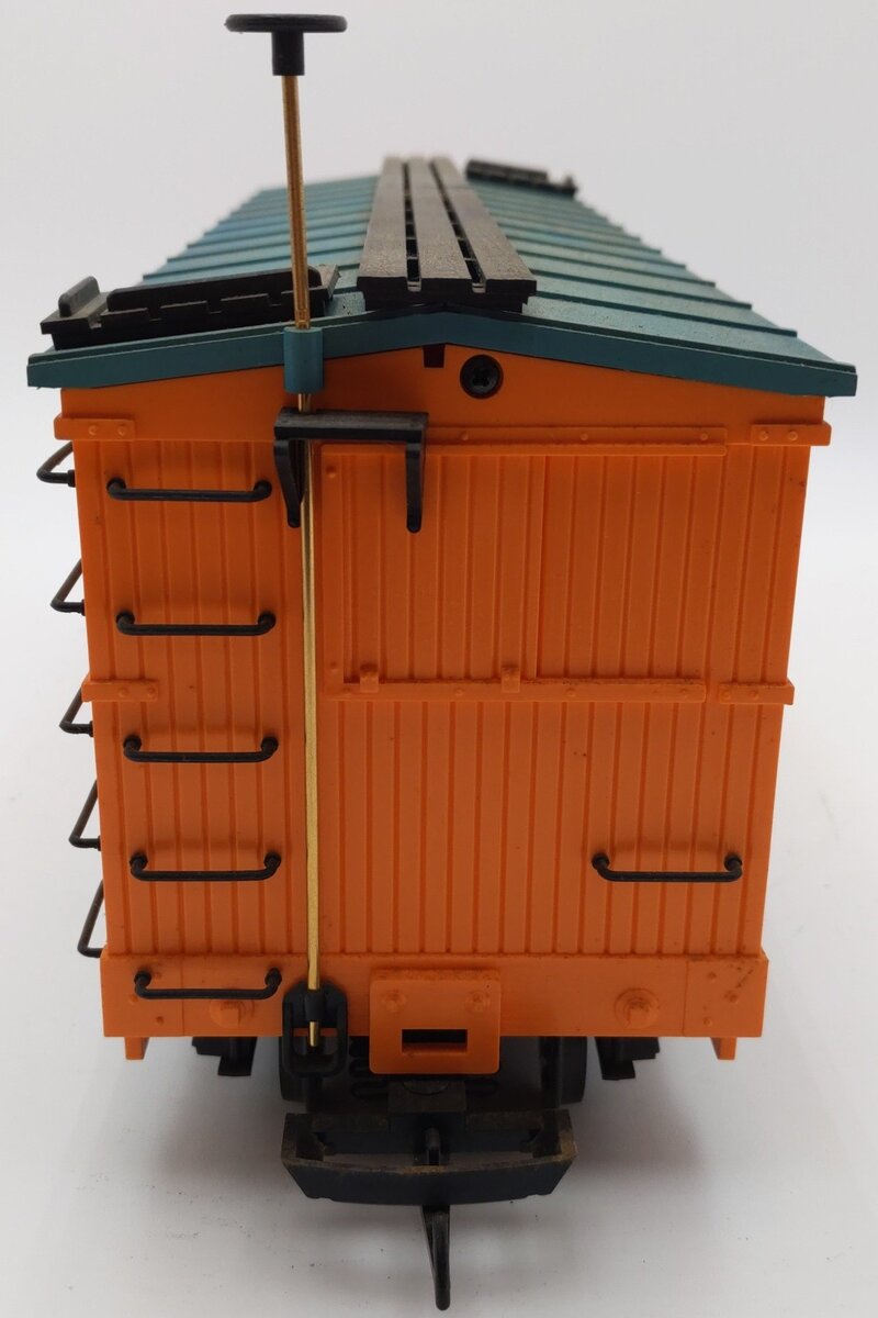 LGB 44673 G Gauge Sitting Bull Box Car EX