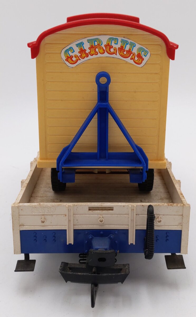 LGB 41380 G Scale Circus Car w/ Animal Cage