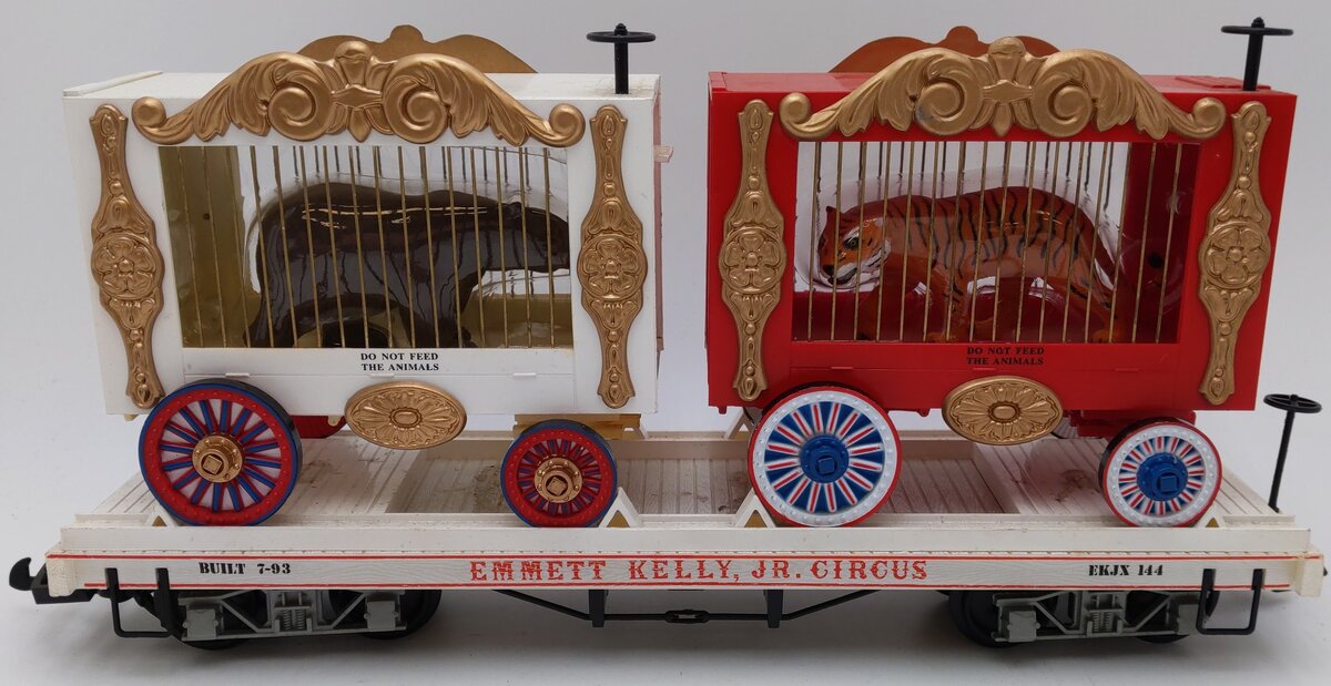 Bachmann 98372 G Emmett Kelley, JR. Circus Flatcar w/2 Animal Cages White & Red VG