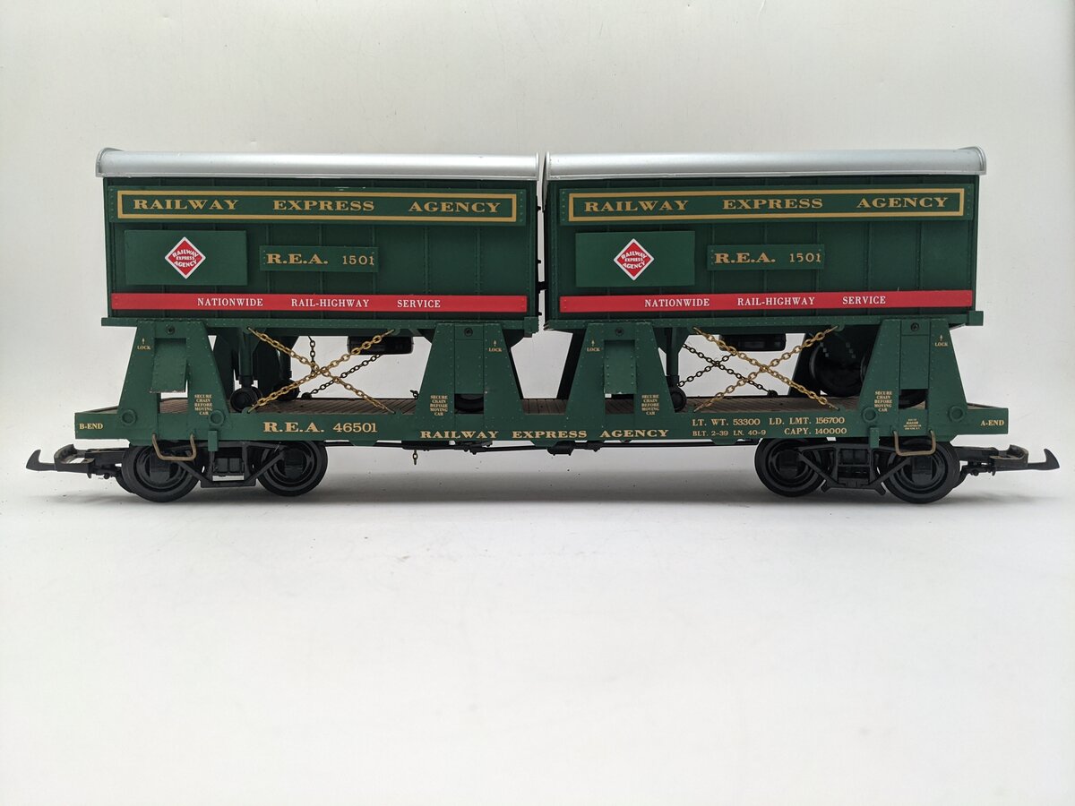 REA REA-46501 G Scale Piggyback Flat Car w/2 Trailers EX