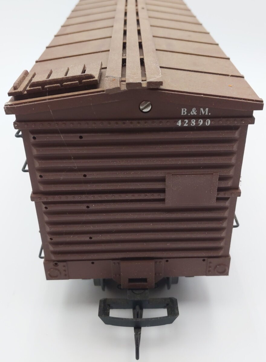 USA Trains 42890 G Scale Boston & Maine Boxcar EX