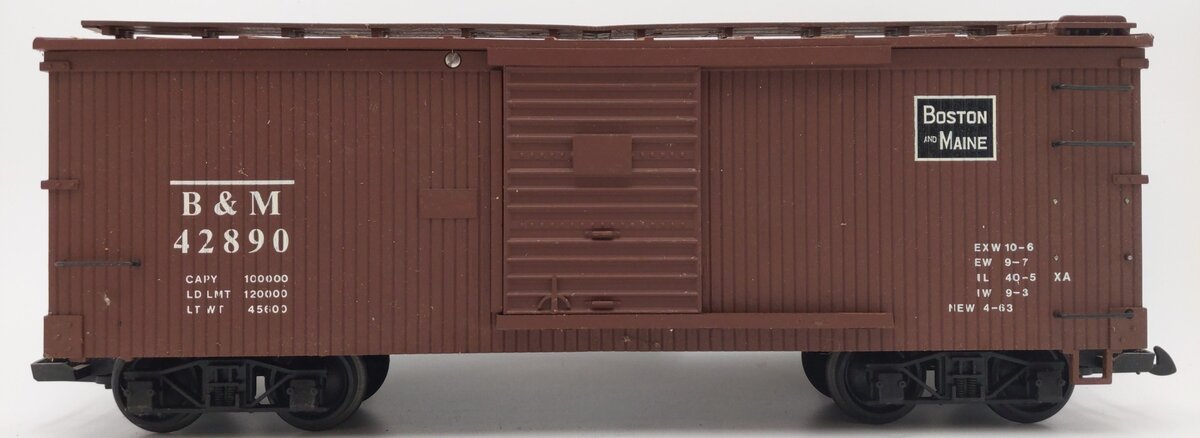 USA Trains 42890 G Scale Boston & Maine Boxcar EX