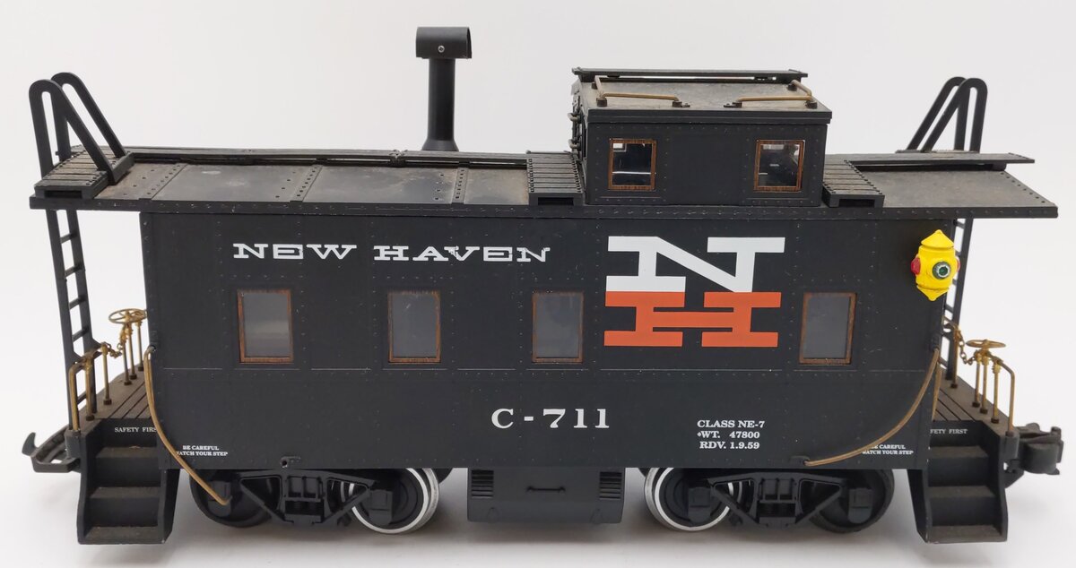 Aristo-Craft 42117 New Haven C-711 Caboose - Metal Wheels VG