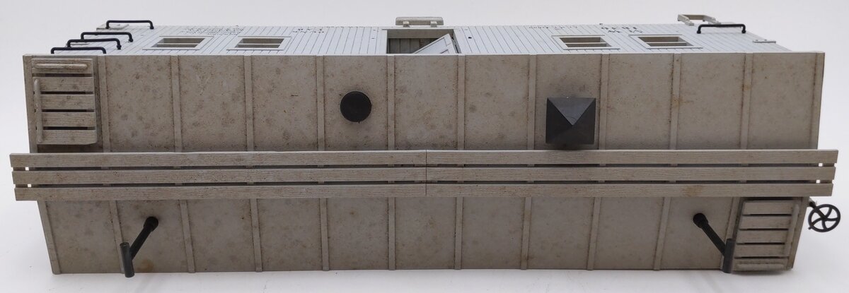 USA Trains 1830 G Scale Maintenance of Way Bunk Car VG