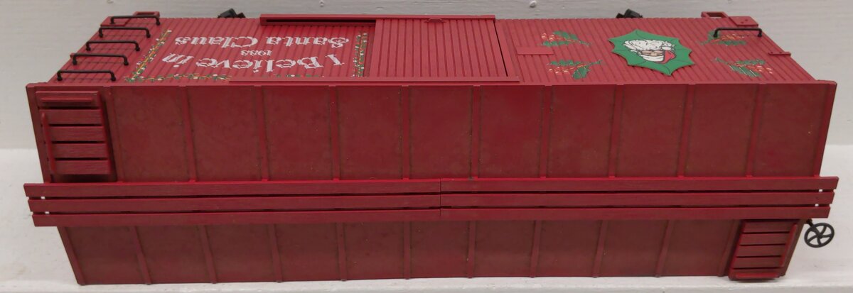USA Trains 1939 G Scale 1988 Christmas Boxcar #1988 EX