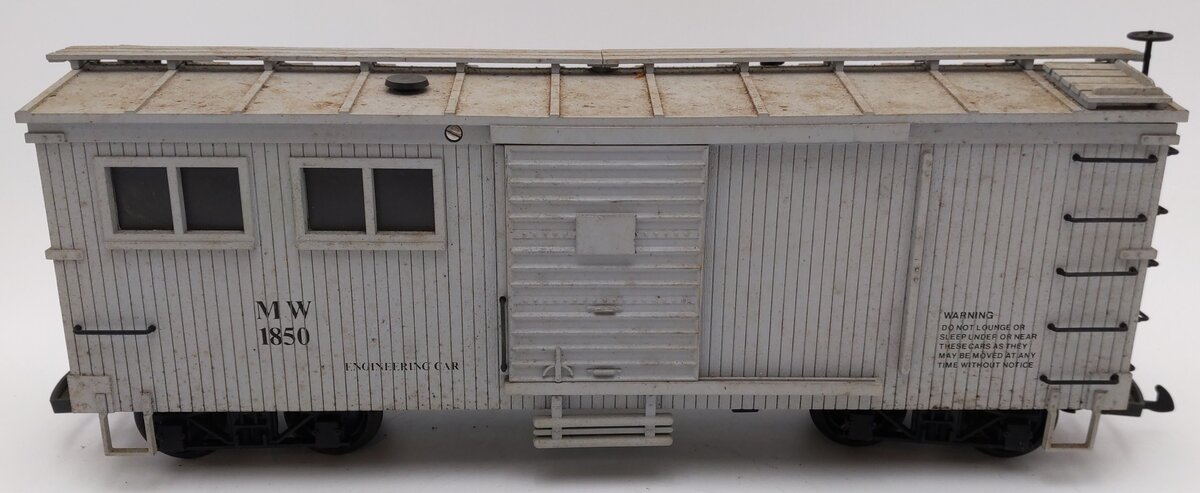 USA Trains R1850 G Maintenance of Way Engineering Car (Gray) VG