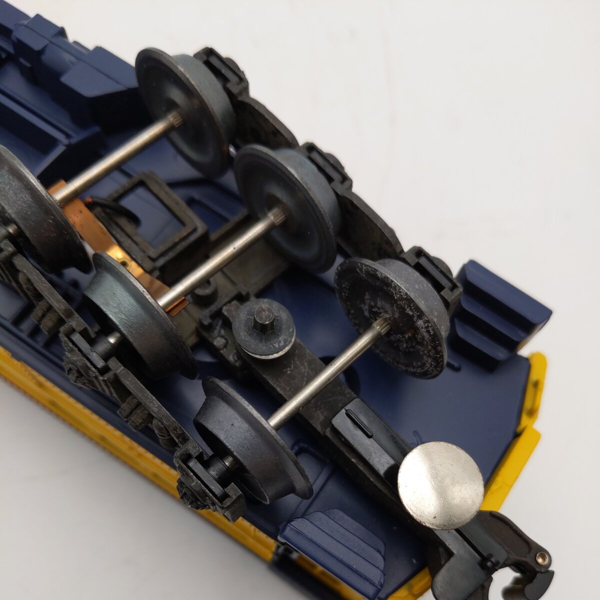 Lionel 6-9584 O Gauge Chessie Steam Special Passenger Car VG/Box