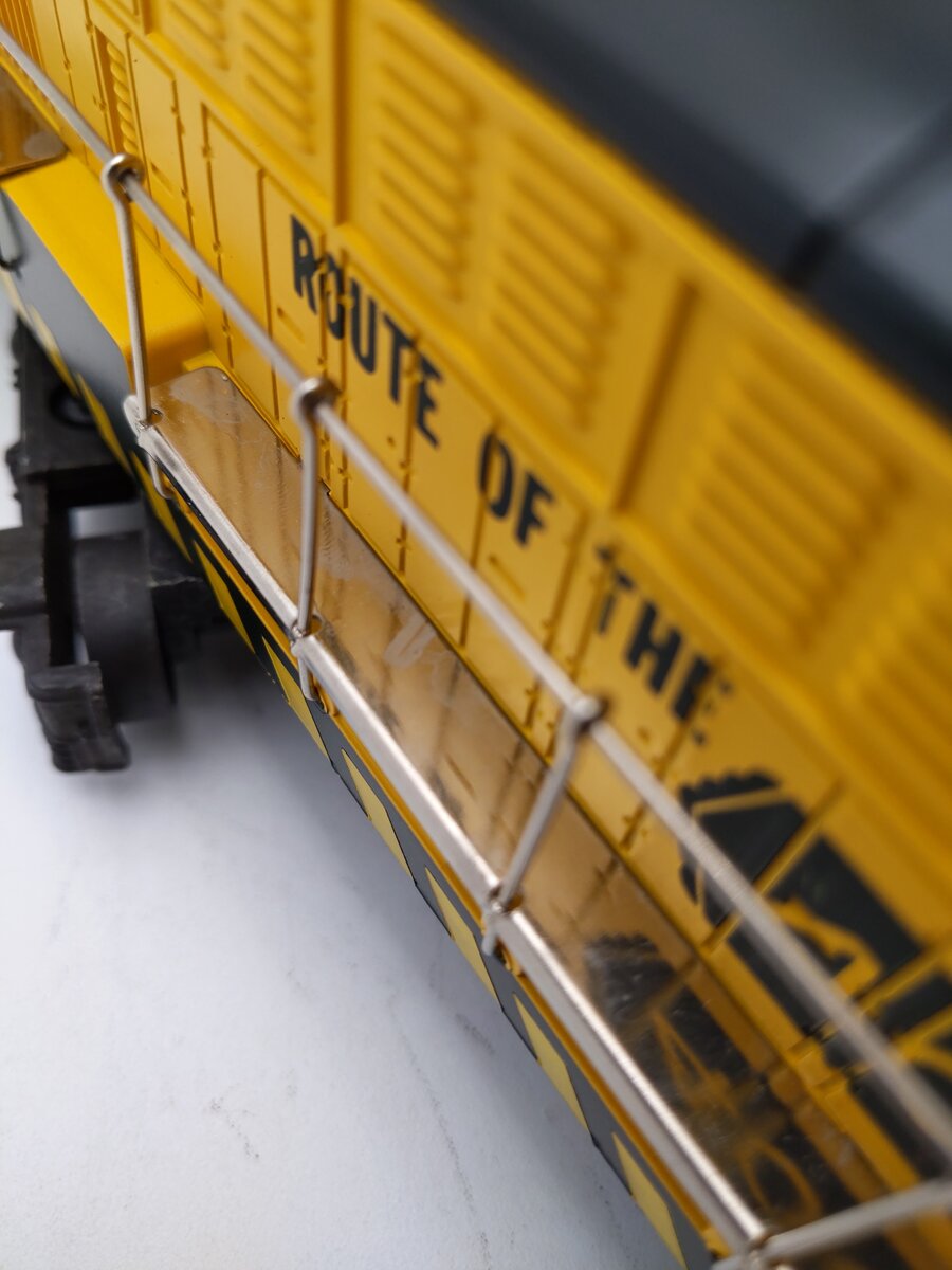 Lionel 6-8056 O Gauge Chicago & Northwestern FM Diesel Locomotive #8056 EX/Box
