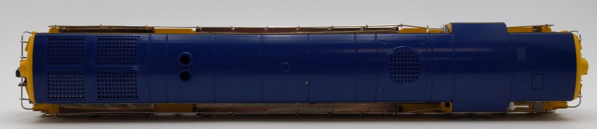 Lionel 6-8950 O Gauge Virginian FM Trainmaster Diesel Locomotive EX/Box