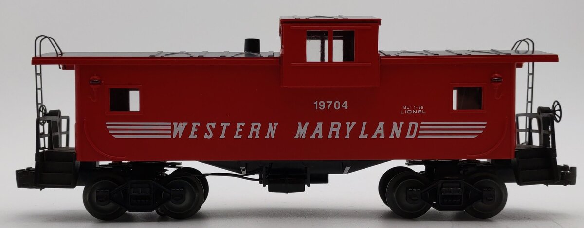 Lionel 6-19704 O Gauge Western Maryland Extended Vision Caboose w/Smoke LN/Box