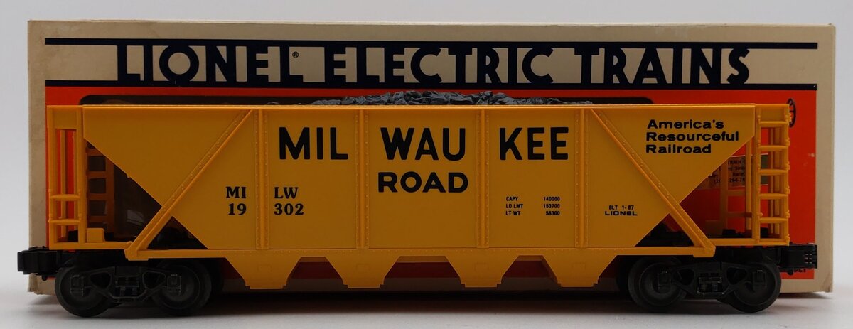 Lionel 6-19302 O Gauge Milwaukee Road Hopper #19302 with Coal Load LN/Box