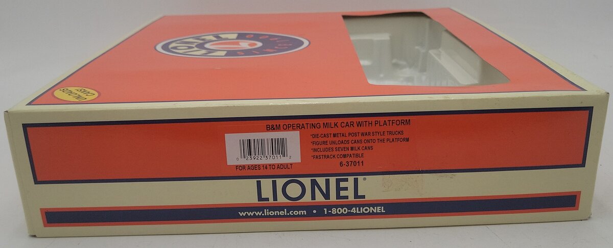 Lionel 6-37011 O Gauge B&M Milk Car with Platform EX/Box