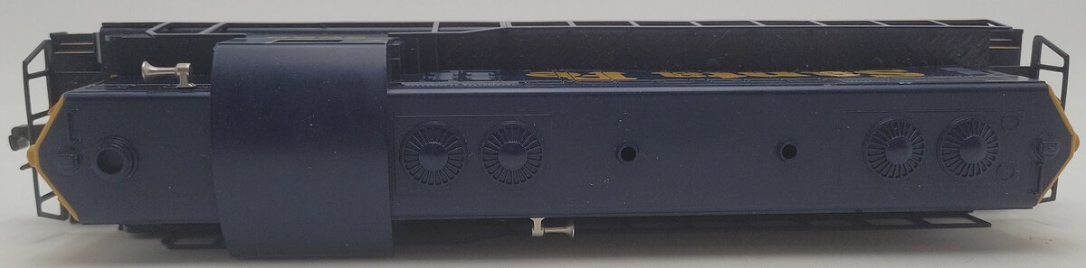 Lionel 6-38821 Santa Fe LionChief Plus GP7 Diesel Locomotive #2656 EX