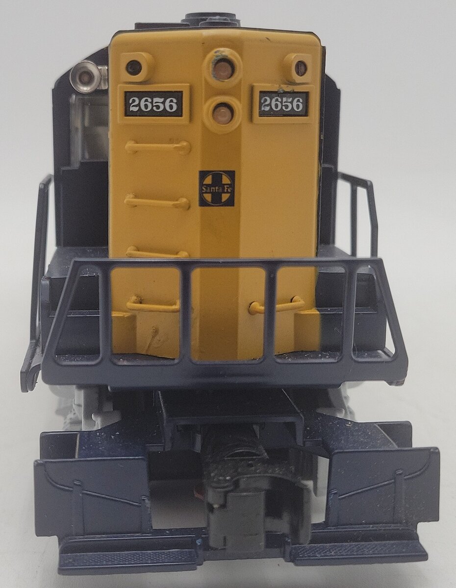 Lionel 6-38821 Santa Fe LionChief Plus GP7 Diesel Locomotive #2656 EX