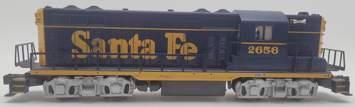 Lionel 6-38821 Santa Fe LionChief Plus GP7 Diesel Locomotive #2656 EX