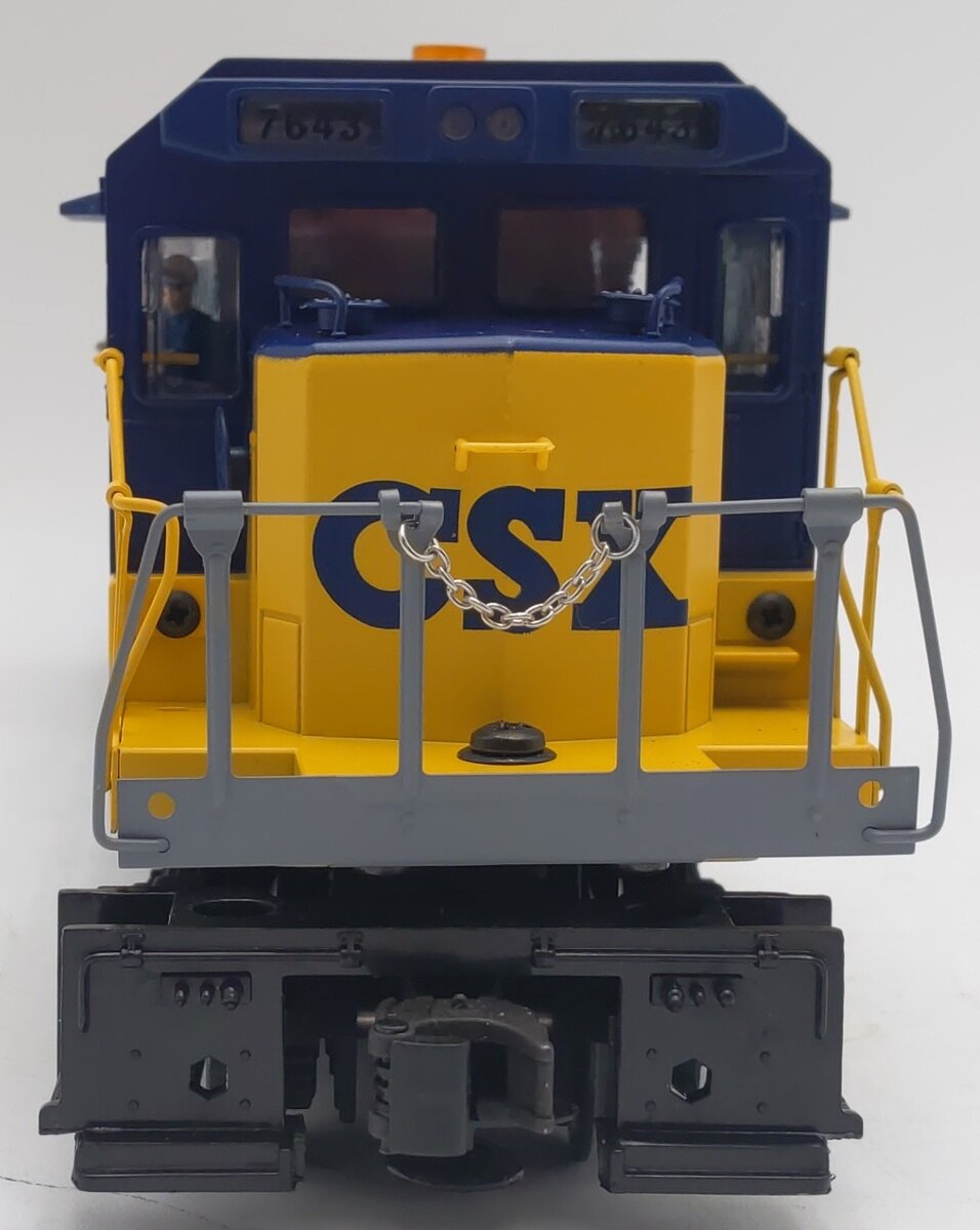 Lionel 6-18215 O Gauge CSX Dash 8 Diesel Engine #7643 EX/Box