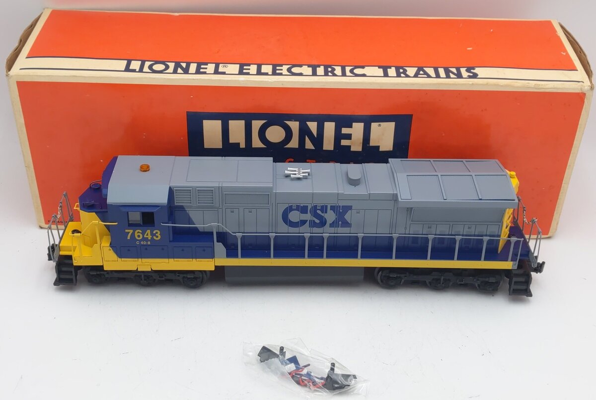 Lionel 6-18215 O Gauge CSX Dash 8 Diesel Engine #7643 EX/Box