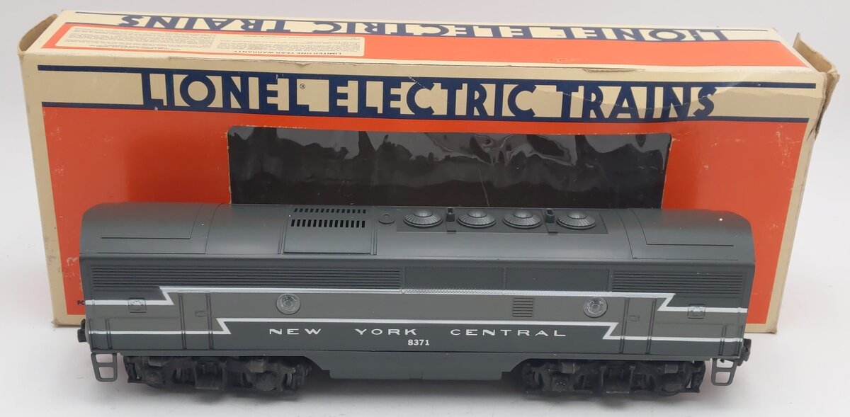 Lionel 6-8371 NYC F-3 B Unit Non-Powered Diesel Locomotive with Horn EX/Box