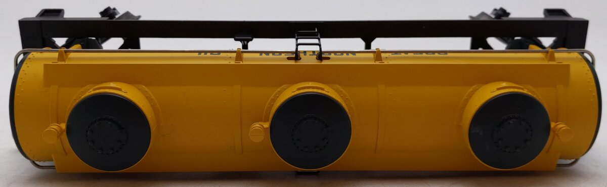 Lionel 6-26148 Great Northern 3-Dome Tank Car #76488 EX