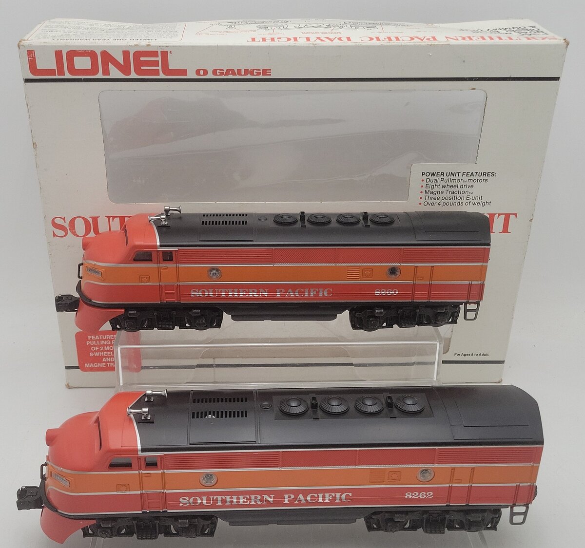 Lionel 6-8260 O Gauge Southern Pacific F3 AA Diesel Locomotive Set #8260/8262 EX/Box