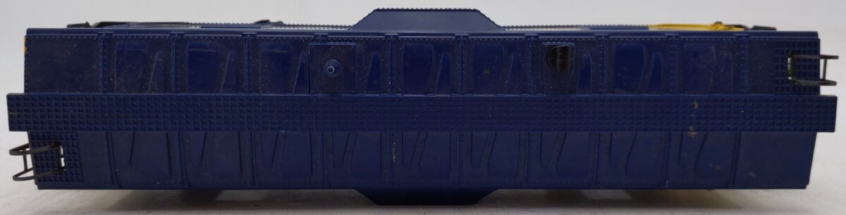 Lionel 6-9317 O Gauge AT&SF Blue & Yellow Bay Window Caboose #9317 VG