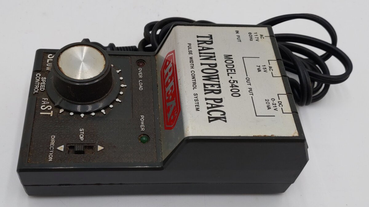 Aristo-Craft 5400 1.8 Amp Train Power Pack w/PWC VG