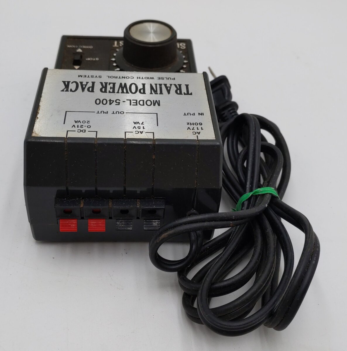 Aristo-Craft 5400 1.8 Amp Train Power Pack w/PWC VG