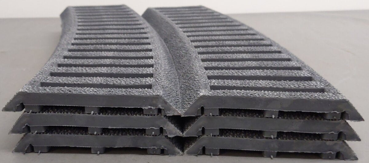 LGB 61600 G Scale Curved Track Roadbed - R3 - 2/3 (6) EX/Box