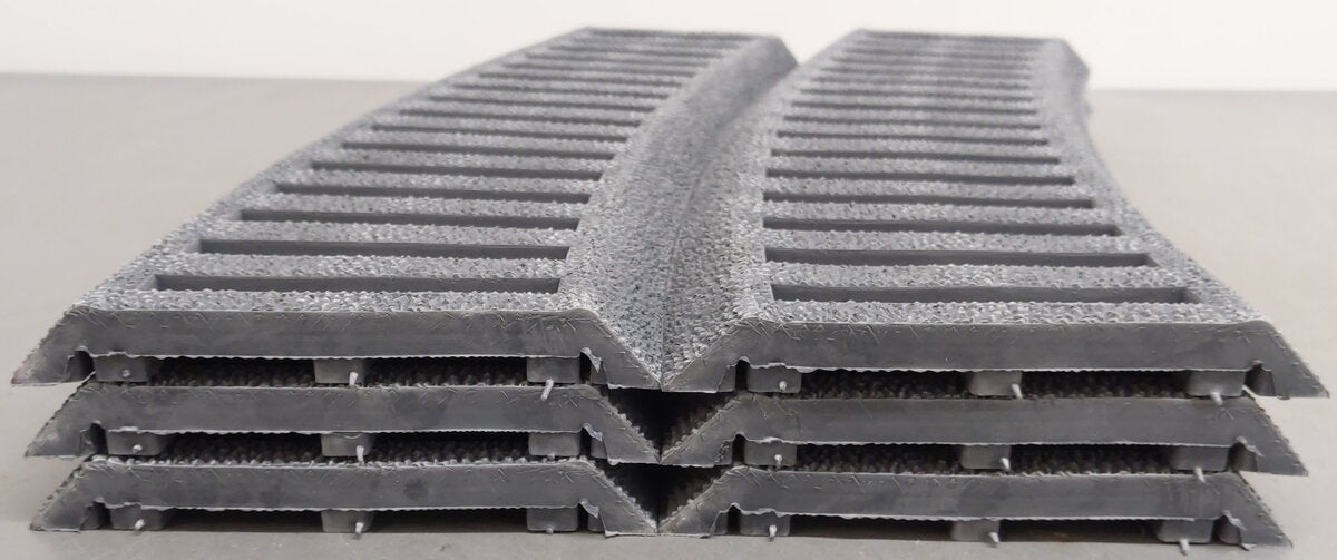 LGB 61600 G Scale Curved Track Roadbed - R3 - 2/3 (6) EX/Box