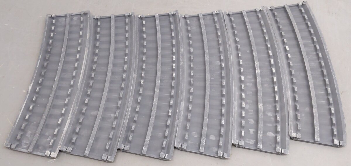 LGB 61600 G Scale Curved Track Roadbed - R3 - 2/3 (6) EX/Box