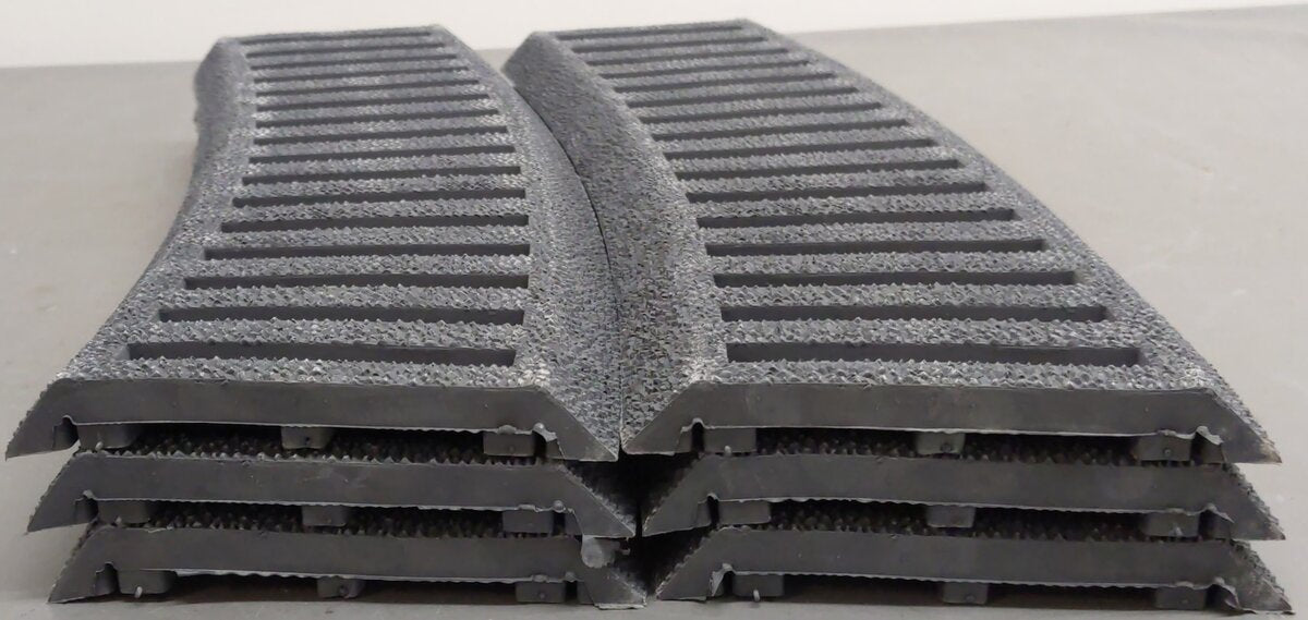 LGB 61600 G Scale Curved Track Roadbed - R3 - 2/3 (6) EX/Box