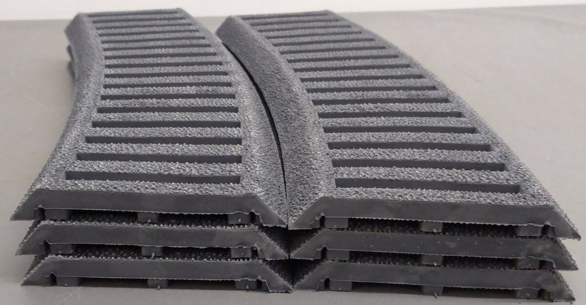 LGB 61600 G Scale Curved Track Roadbed - R3 - 2/3 (6) EX/Box
