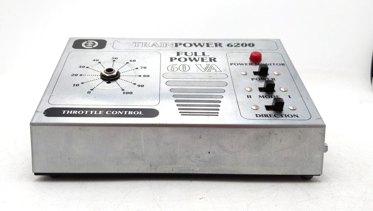 MRC 6200 Trainpower Power Pack (Silver) VG