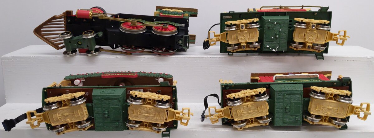 New Bright 380 G Scale Holiday Express Animated Steam Train Set EX/Box