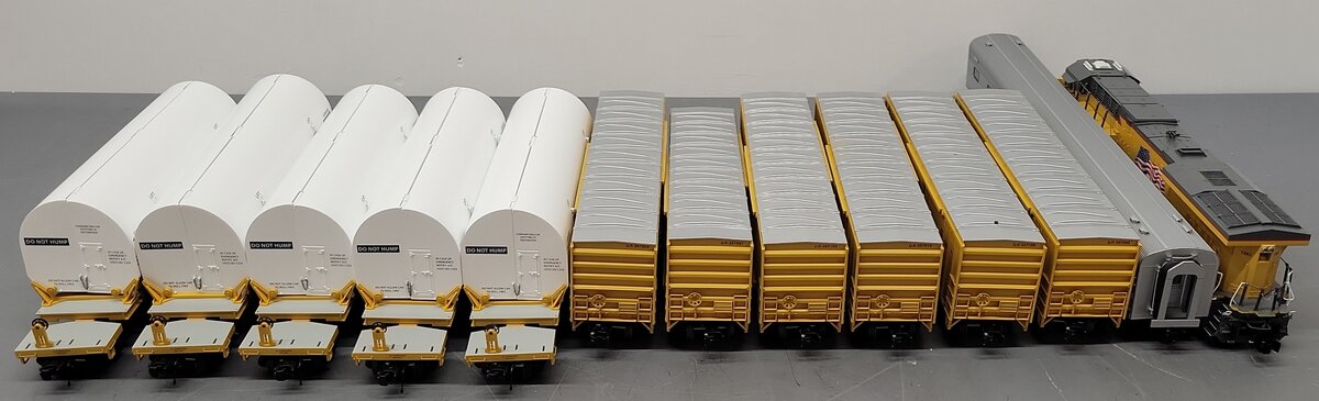 Lionel 2222020 O Gauge Union Pacific Rocket Booster Train Set w/Legacy EX/Box