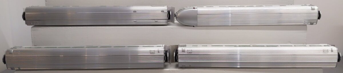 Lionel 6-29144 O Gauge Santa Fe 4-Car Aluminum Passenger Set EX/Box