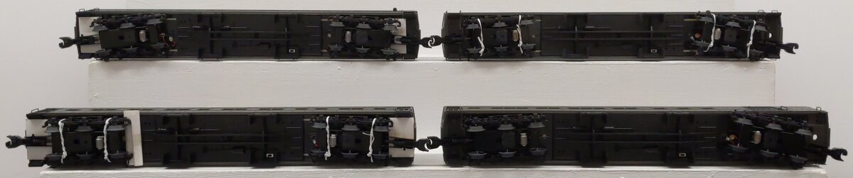 Lionel 6-15526 O Gauge Santa Fe Heavyweight Passenger Cars (Set of 4) EX/Box
