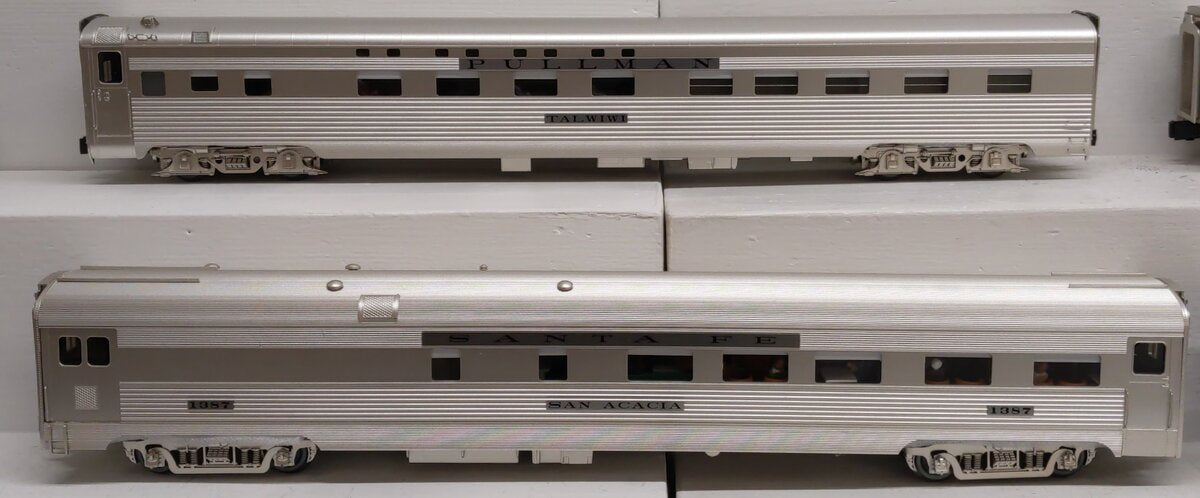 Golden Gate Depot O Santa Fe Super Chief 1938 Aluminum Passenger Set (3 Rail) EX/Box