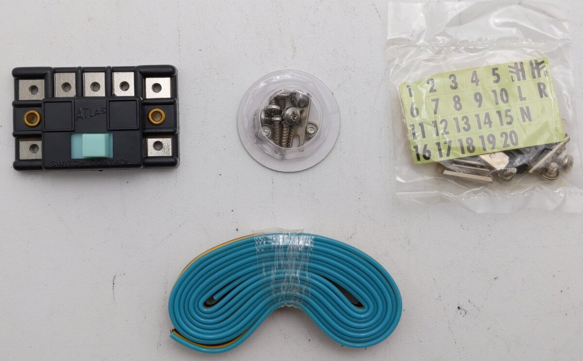 Atlas 6078 O/O72/O54 Gauge Nickel Silver Right Hand Remote Switch Turnout EX/Box