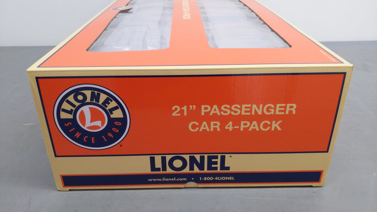 Lionel 1927010 O Gauge Santa Fe 21" Passenger Cars (Set of 4) EX/Box