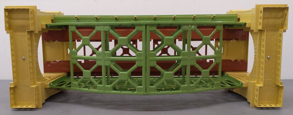MTH 30-9021 O Hell Gate Bridge Cream & Green EX