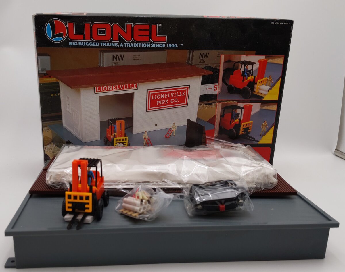 Lionel 6-12798 O/O27 Gauge Operating Forklift Loader Station LN/Box