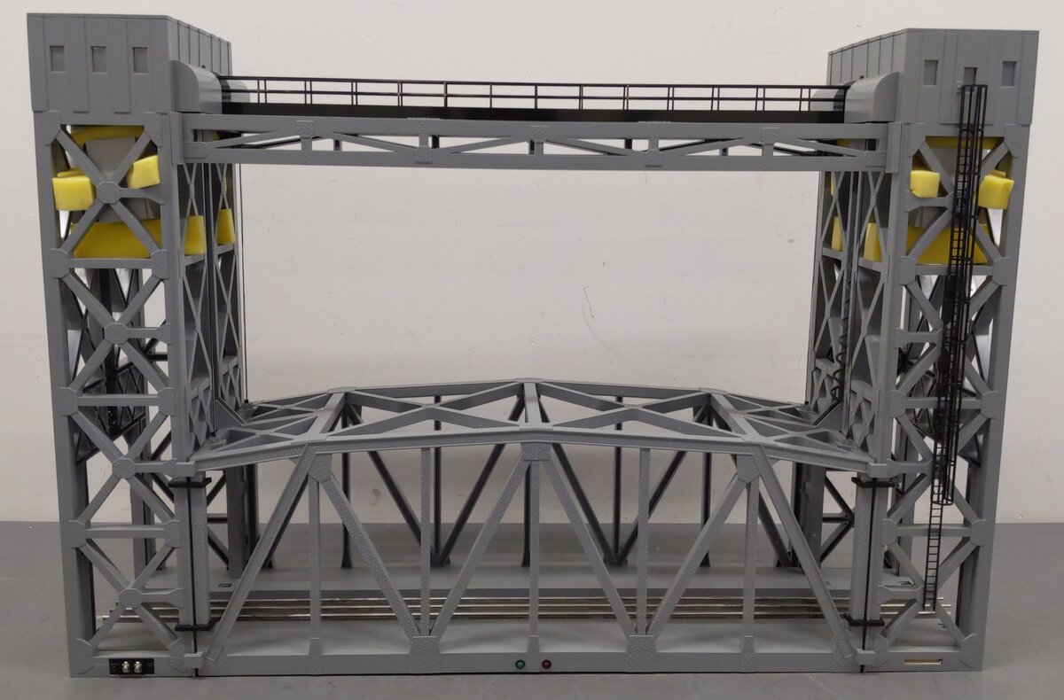 Lionel 6-12782 Operating Lift Bridge with Bell & Lights EX/Box