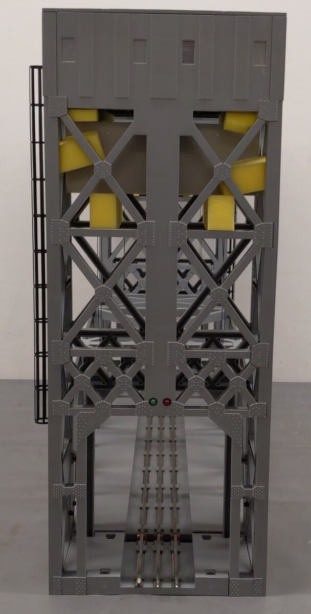Lionel 6-12782 Operating Lift Bridge with Bell & Lights EX/Box