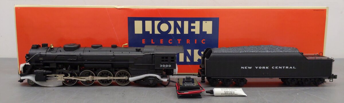 Lionel 6-18009 O Gauge NYC Mohawk 4-8-2 L-3 Steam Locomotive & Tender #3000 LN/Box