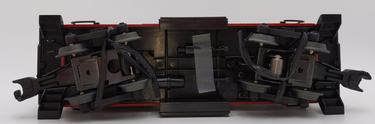 Lionel 6-17606 O Gauge New York Central Illuminated Caboose w/ Smoke NIB